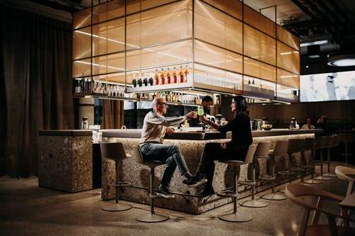 Coworkation_Location_dipsanddrops03